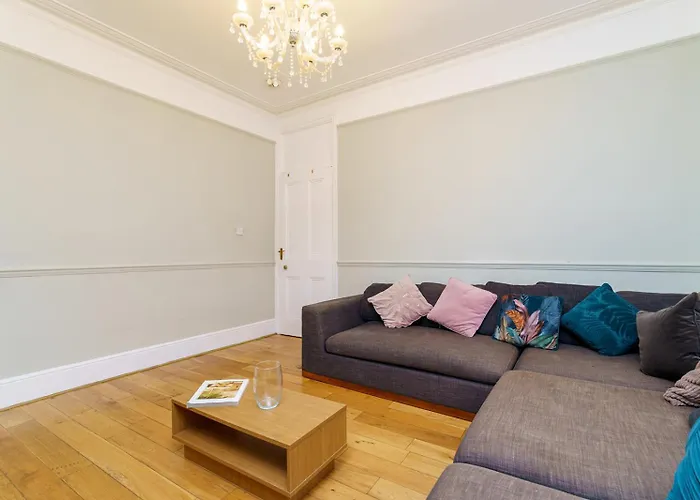 2 Bedroom Cosy London Apartment