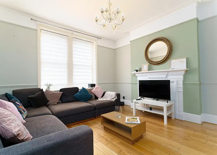 2 Bedroom Cosy London Apartment