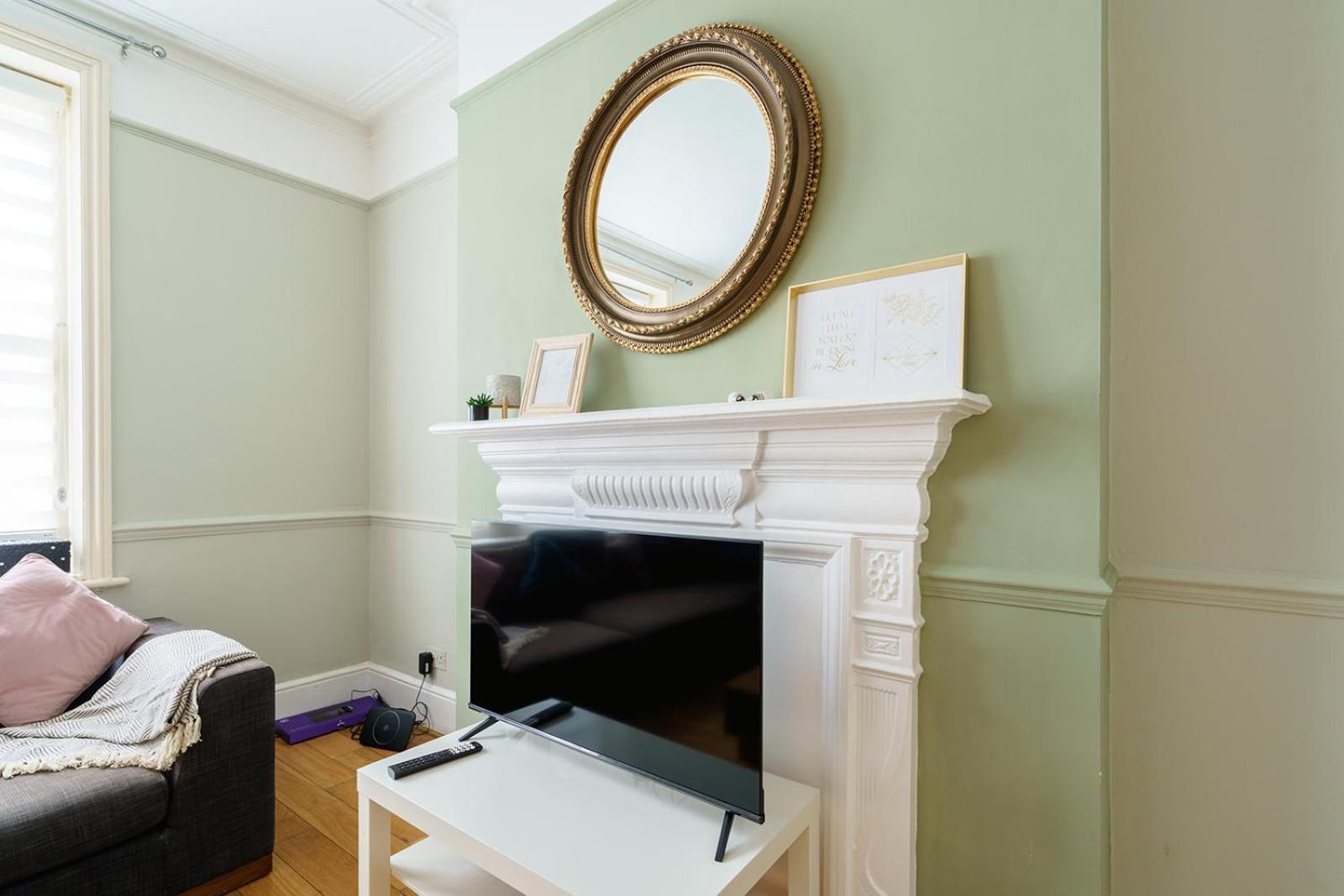 2 Bedroom Cosy Апартаменты Лондон